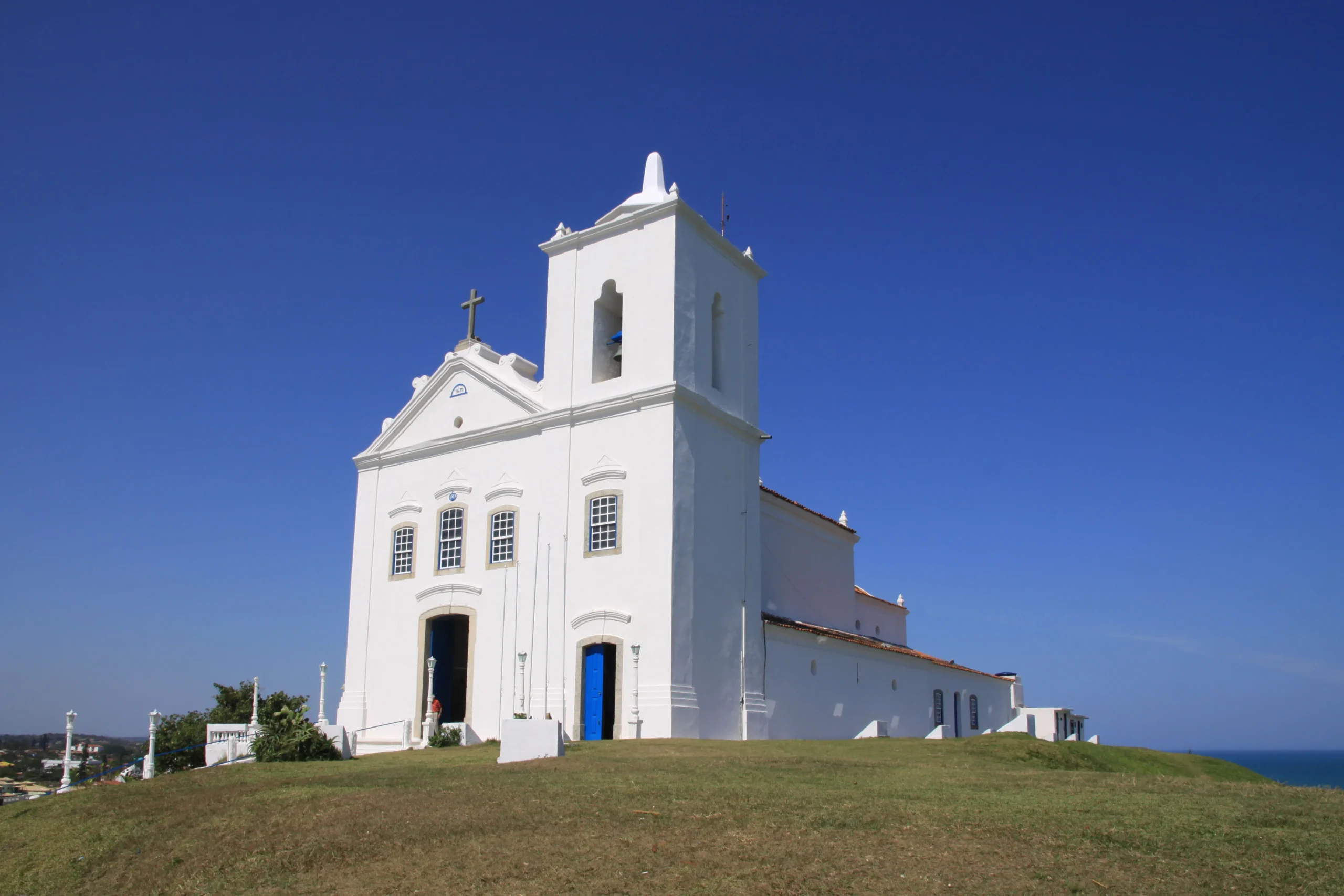 Lateral_da_Igreja_Nossa_Senhora_de_Nazaré_em_Saquarema